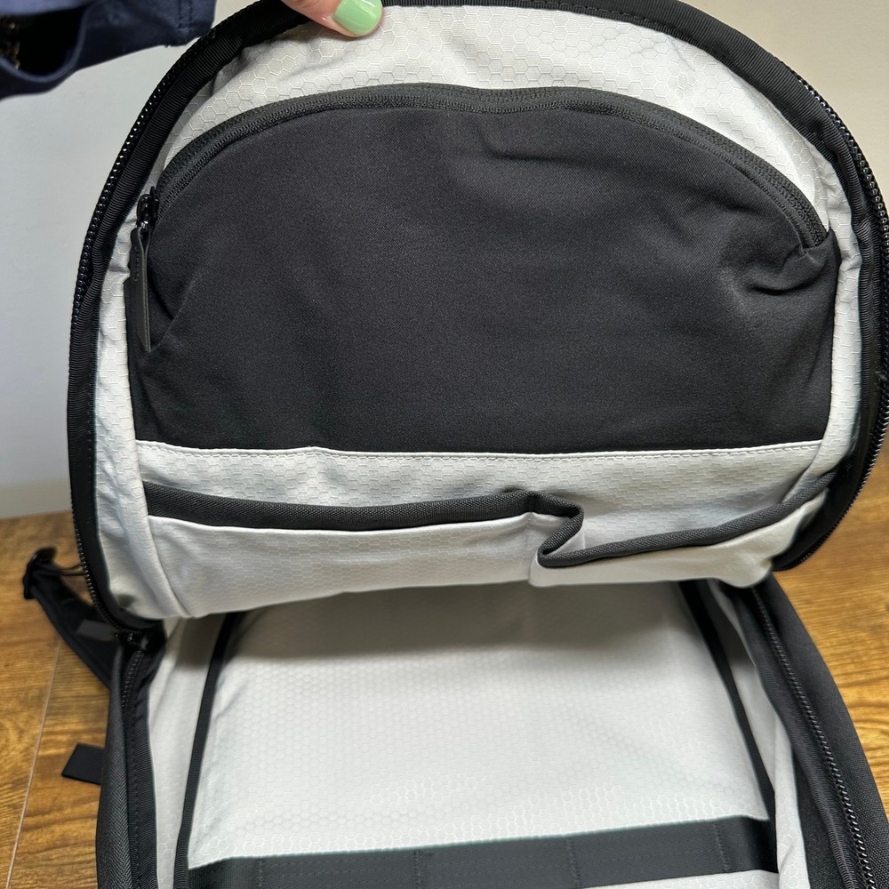 Alpaka Metro Backpack Pro 24L Black Axoflux 600D Travel Carry Laptop Bag - Picture 9 of 10